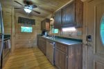 Lazy Bear Lodge - Entry Level Fully Equipped Kitchen 